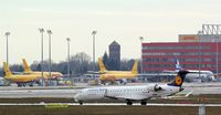  - Outbound traffic on twy S5 and sunday rest for parcel carriers on apron 4..... - by Holger Zengler