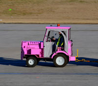  @ Charlotte/douglas International Airport - Pink tug CLT TY473 - by Ronald Barker