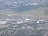  - On final into EWR with the Boeing 757-200 Passing Teterboro NJ Rgnl Airport - by Christian Maurer