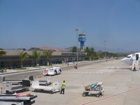  @ Ixtapa-Zihuatanejo International Airport - Zihuatanejo Airport Ramp - by Christian Maurer