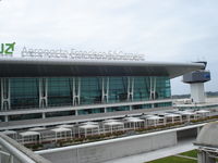  - Terminal of Porto airport - by Jack Poelstra