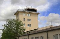 Châteauroux-Déols Airport photo, click to enlarge
