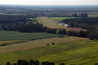  - Approaching Weser-Wümme airfield (EDWM) in Germany from the north - by Van Propeller