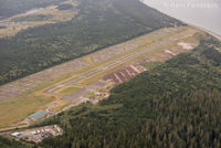  @ Masset Airport - View NW flying over airport. - by Remi Farvacque