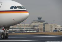  - 16+02 - Terminal 1 - by Ralf Winter
