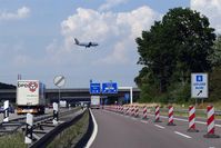  - Inbound traffic for rwy 08L observed from Autobahn A9 (Berlin-Munich) - by Holger Zengler