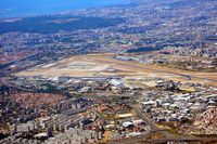  - Unique view of Lisbon Airport - by JPC