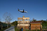  - good spot, Jardim e Parque Hortícola Aquilino Ribeiro Machado near Lisbonne Airport and runway 03 - by JC Ravon - FRENCHSKY