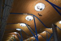  - terminal 4 Madrid Barajas - by JC Ravon - FRENCHSKY