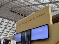  - CDG terminal 2F - by JC Ravon - FRENCHSKY
