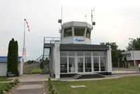 Gy?r Pér Airport photo, click to enlarge