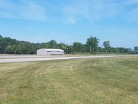 @ Kelleys Island Land Fld Airport - Kelley's Island - by Florida Metal