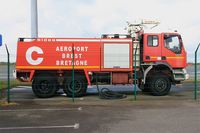  - Fire truck, Brest-Bretagne airport (LFRB-BES) - by Yves-Q