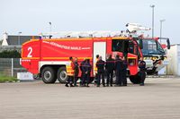  - Fire truck, Morlaix-Ploujean (LFRU-MXN) - by Yves-Q