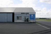 Morlaix Ploujean Airport photo, click to enlarge