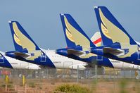  - United is the new owner of these former Shaheen A319's - by FerryPNL