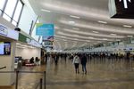  - inside terminal 1 (curved section) at Wien airport - by Ingo Warnecke