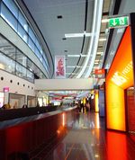  - inside terminal 3 at Wien airport - by Ingo Warnecke