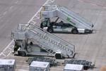  - self-powered open boarding stairs at BER airport #v - by iwarnecke