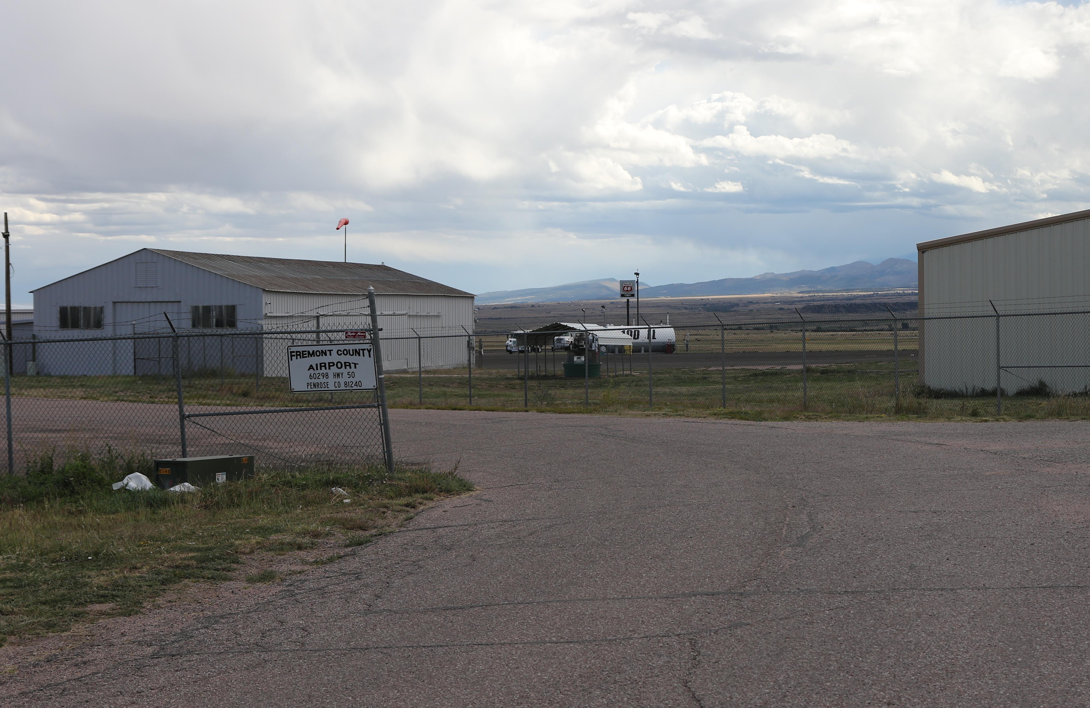  @ Fremont County Airport - road entry - by olivier Cortot