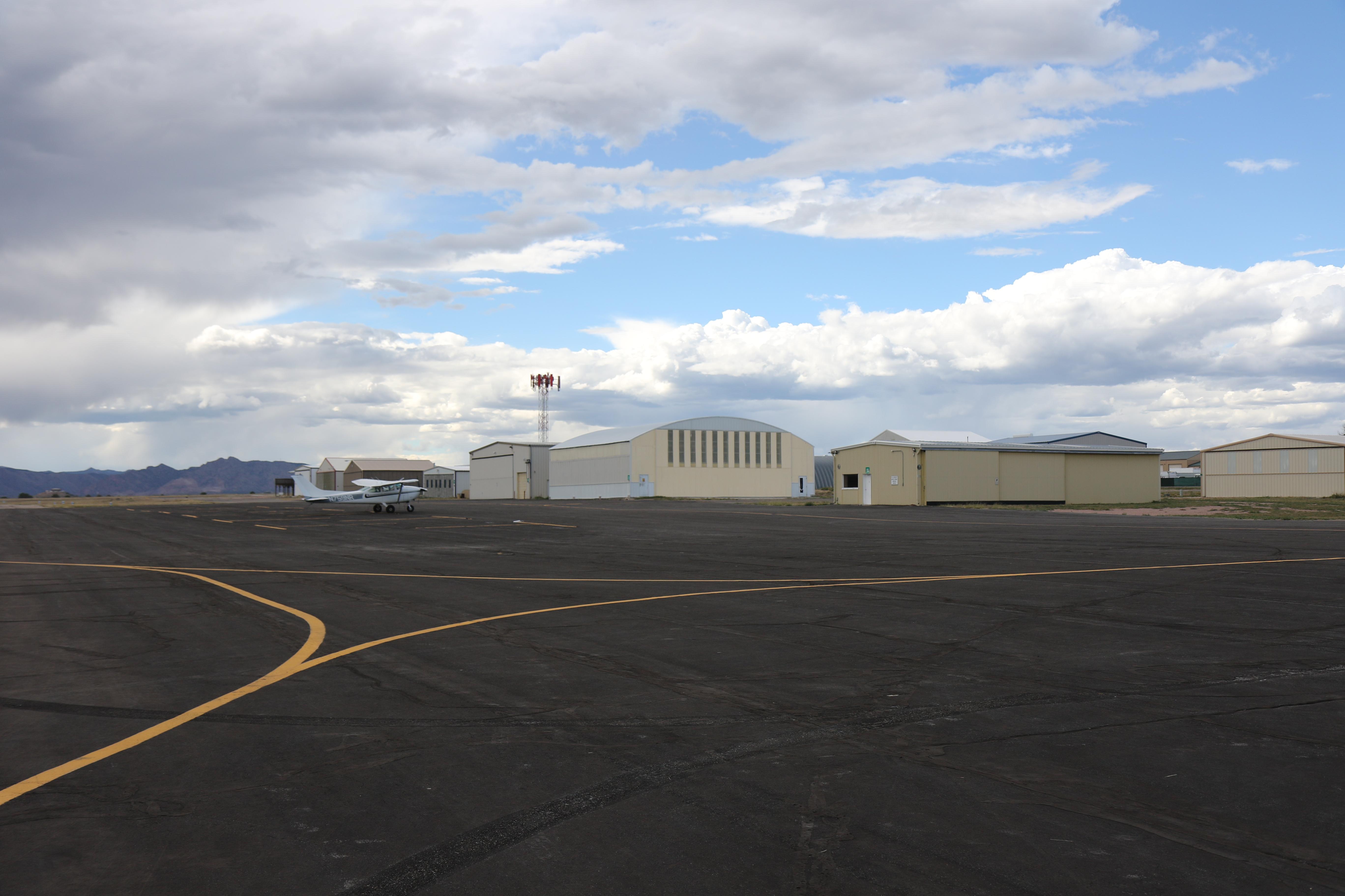  @ Fremont County Airport - tarmac - by olivier Cortot