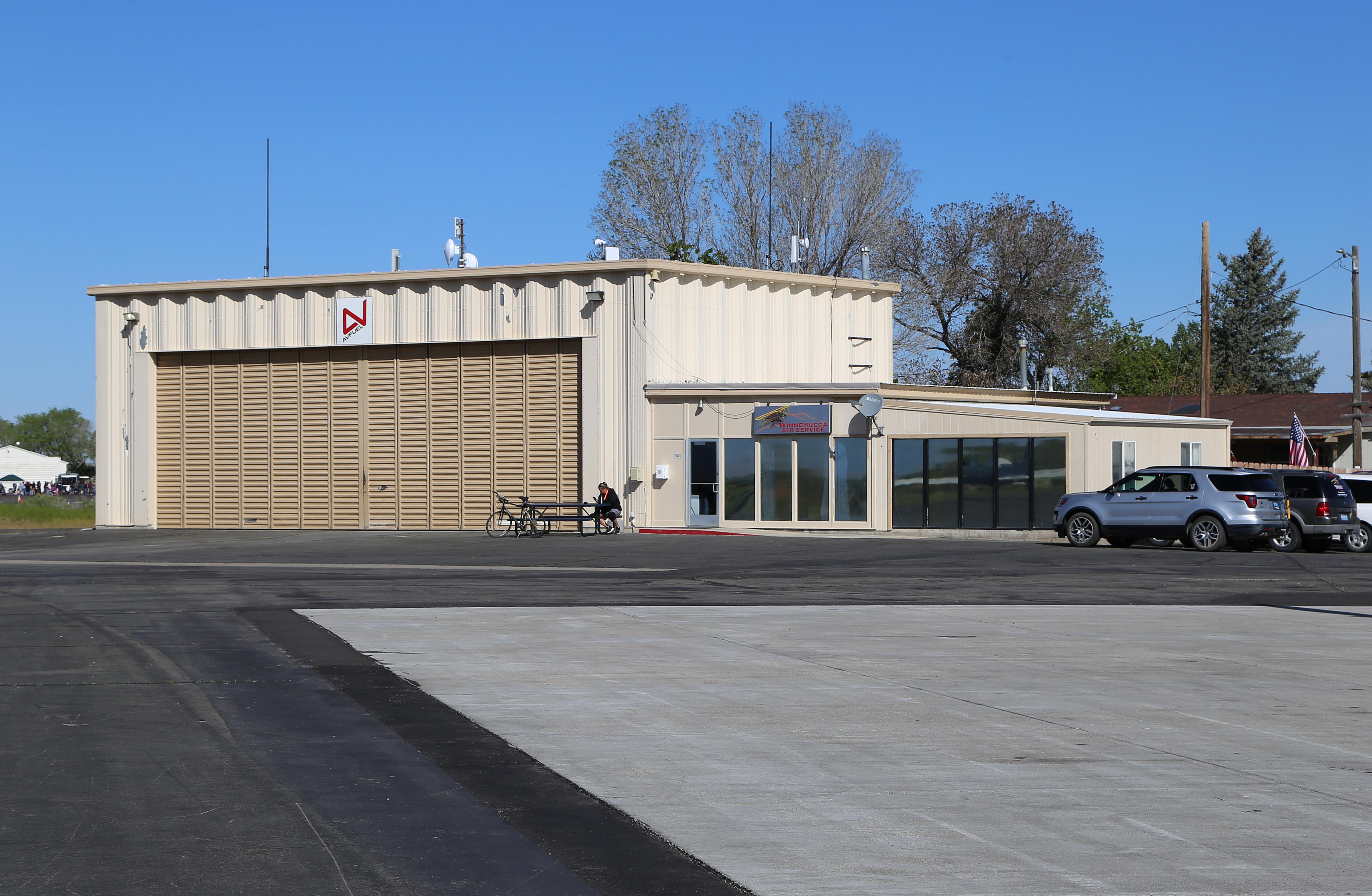  - airport building - by Olivier CORTOT