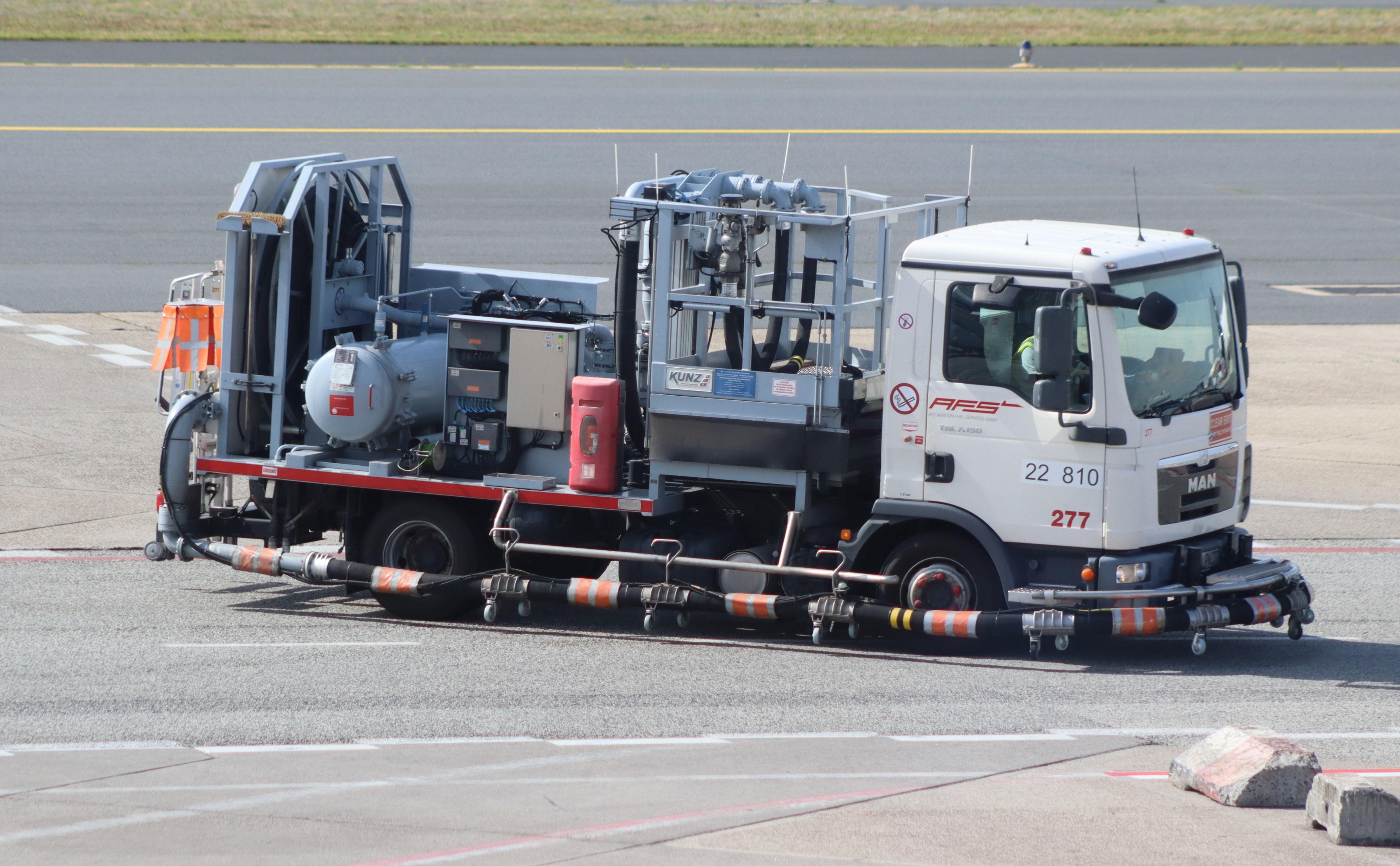  - Aircraft Refueler Truck - by MarkPasqualino