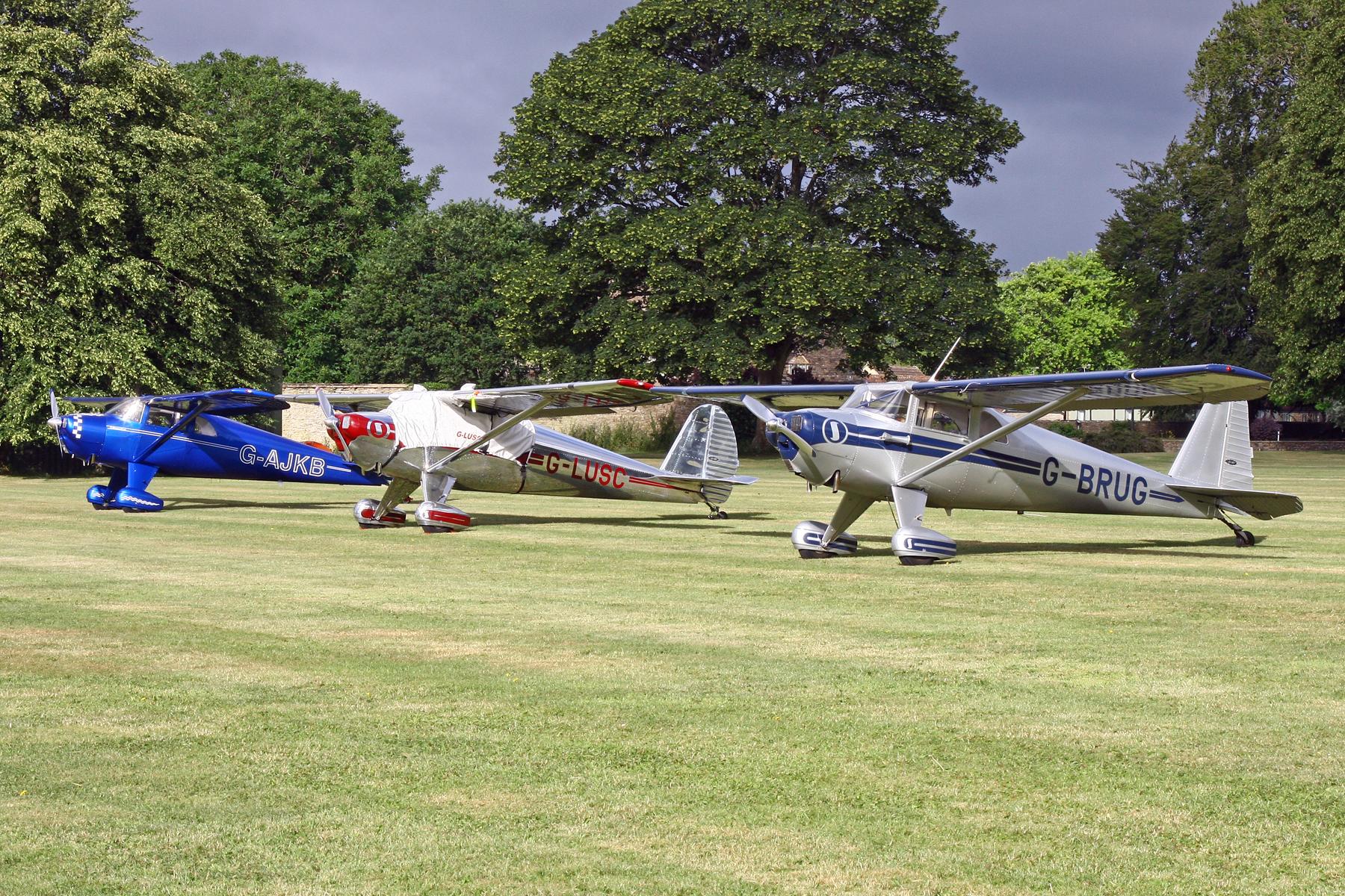 Oaksey Park Airport photo, click to enlarge