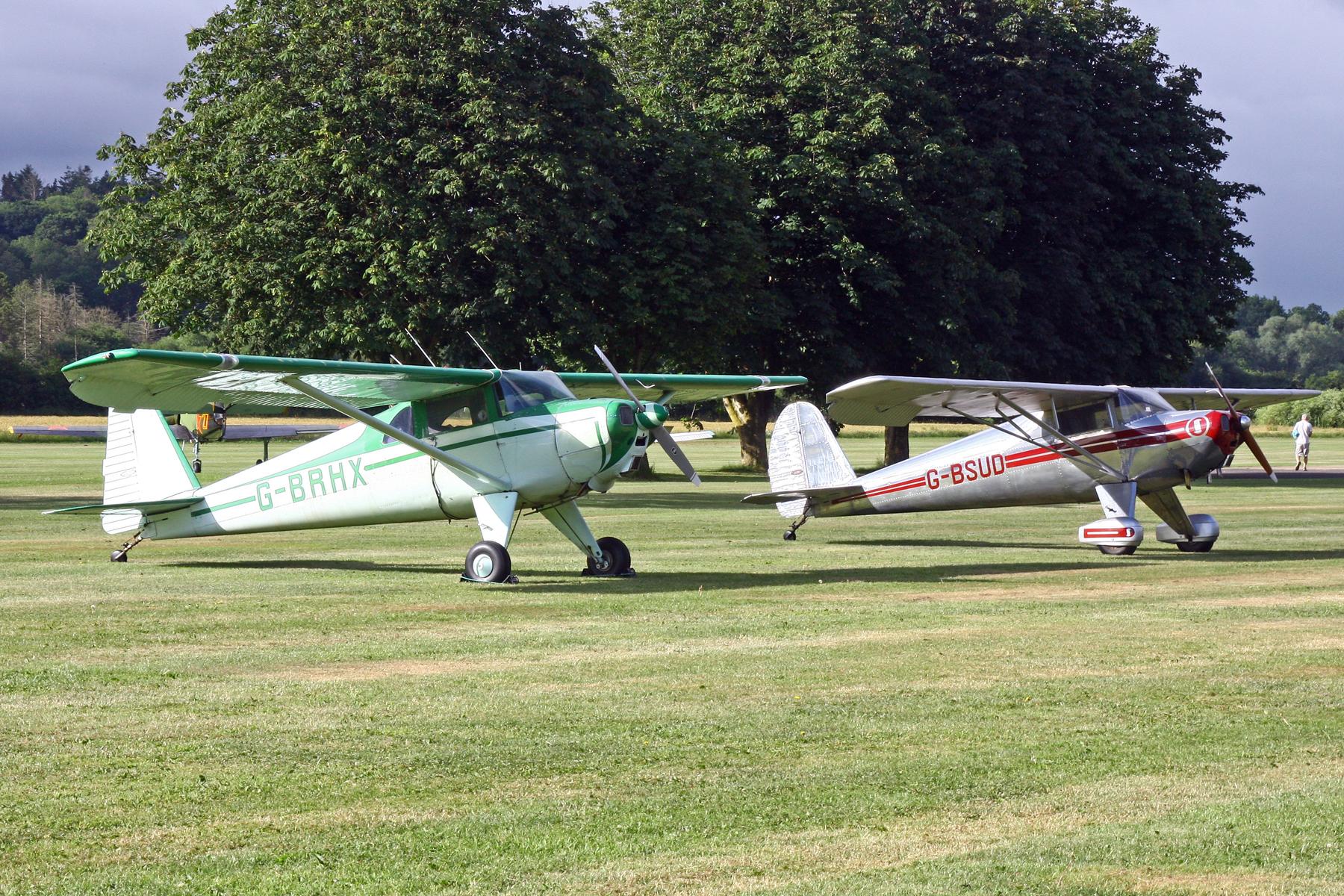 Oaksey Park Airport photo, click to enlarge