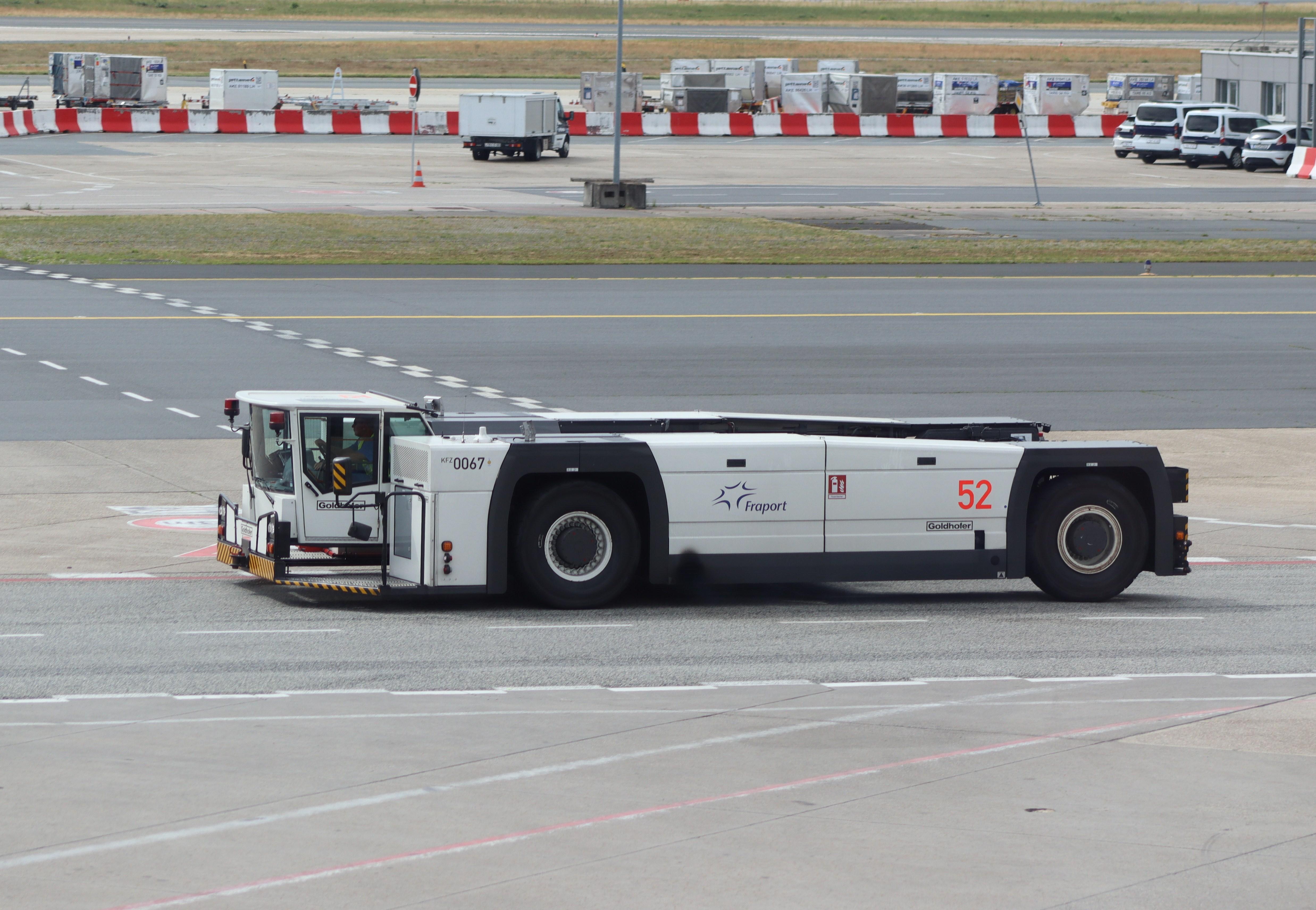 Frankfurt International Airport photo, click to enlarge