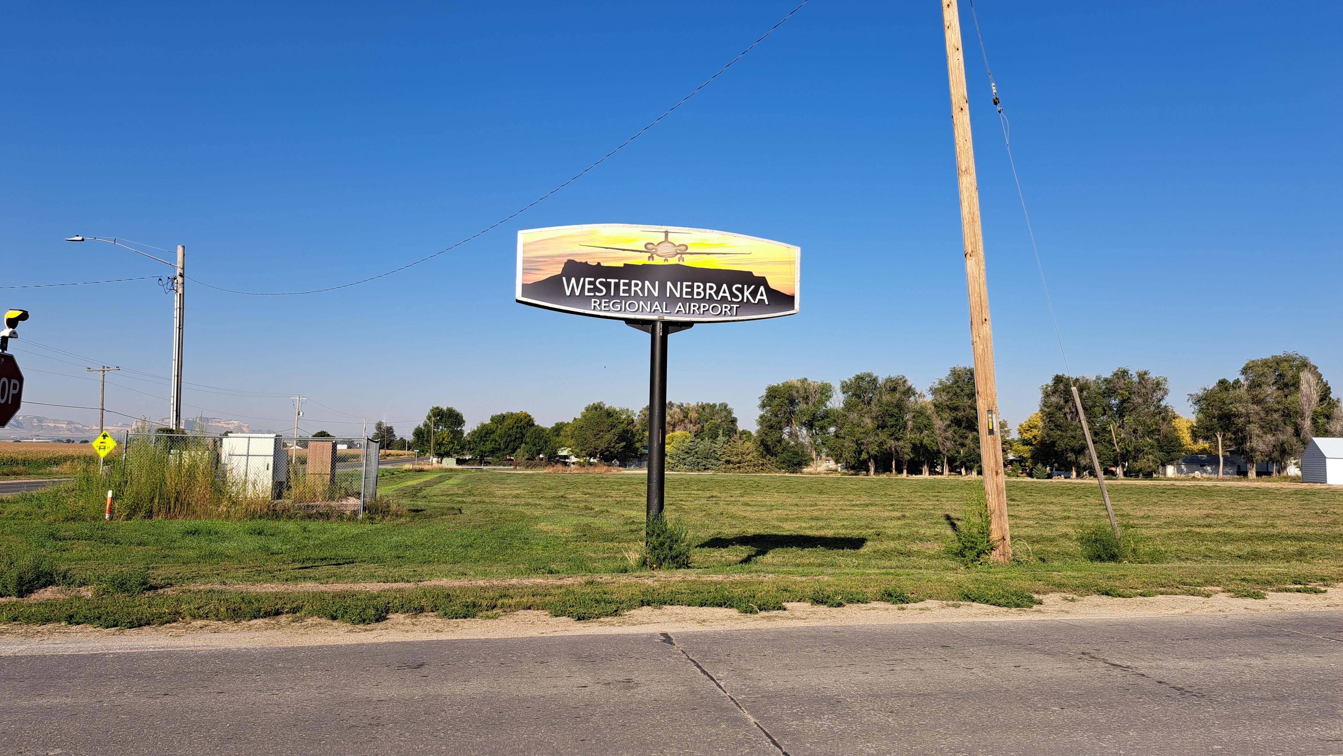  @ Western Nebraska Rgnl/william B. Heilig Fi Airport - road sign - by olivier Cortot