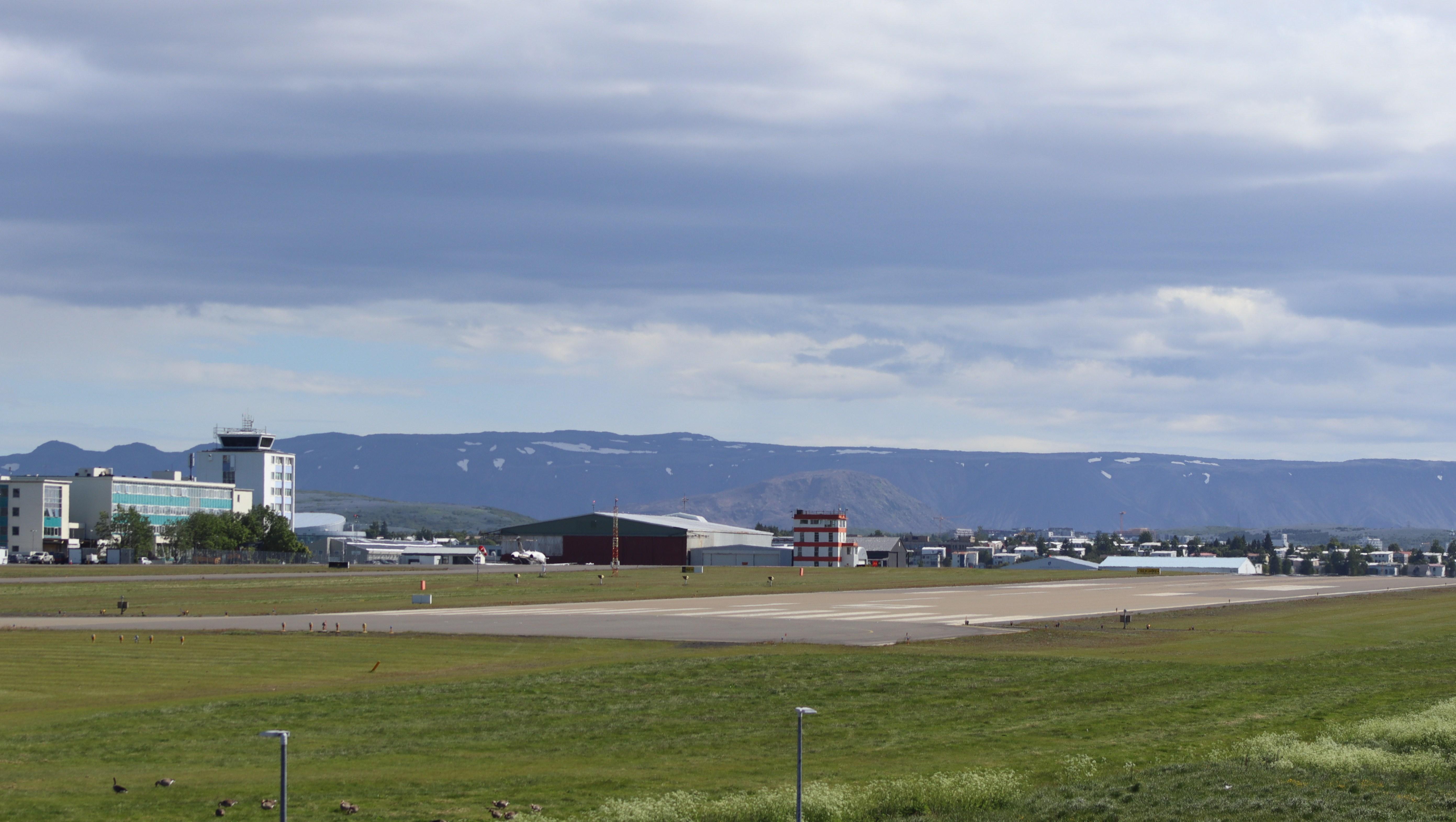 Reykjavík Airport photo, click to enlarge