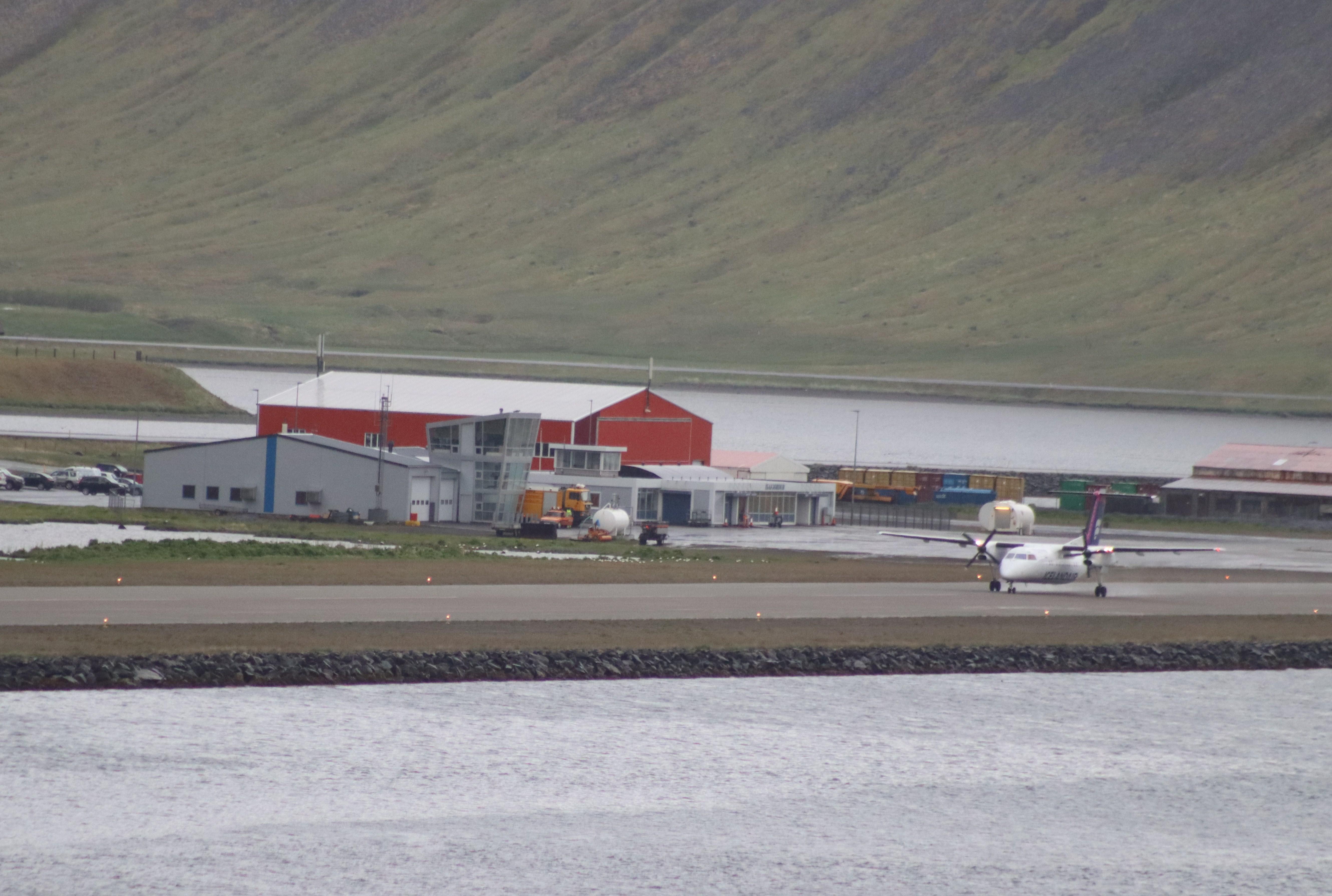 Ísafjörður Airport photo, click to enlarge