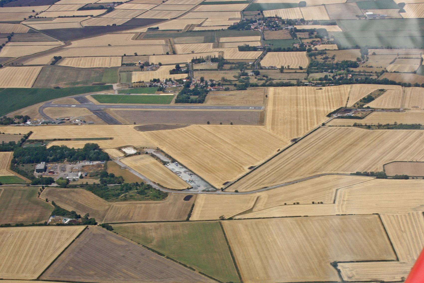 Sturgate Airfield Airport photo, click to enlarge