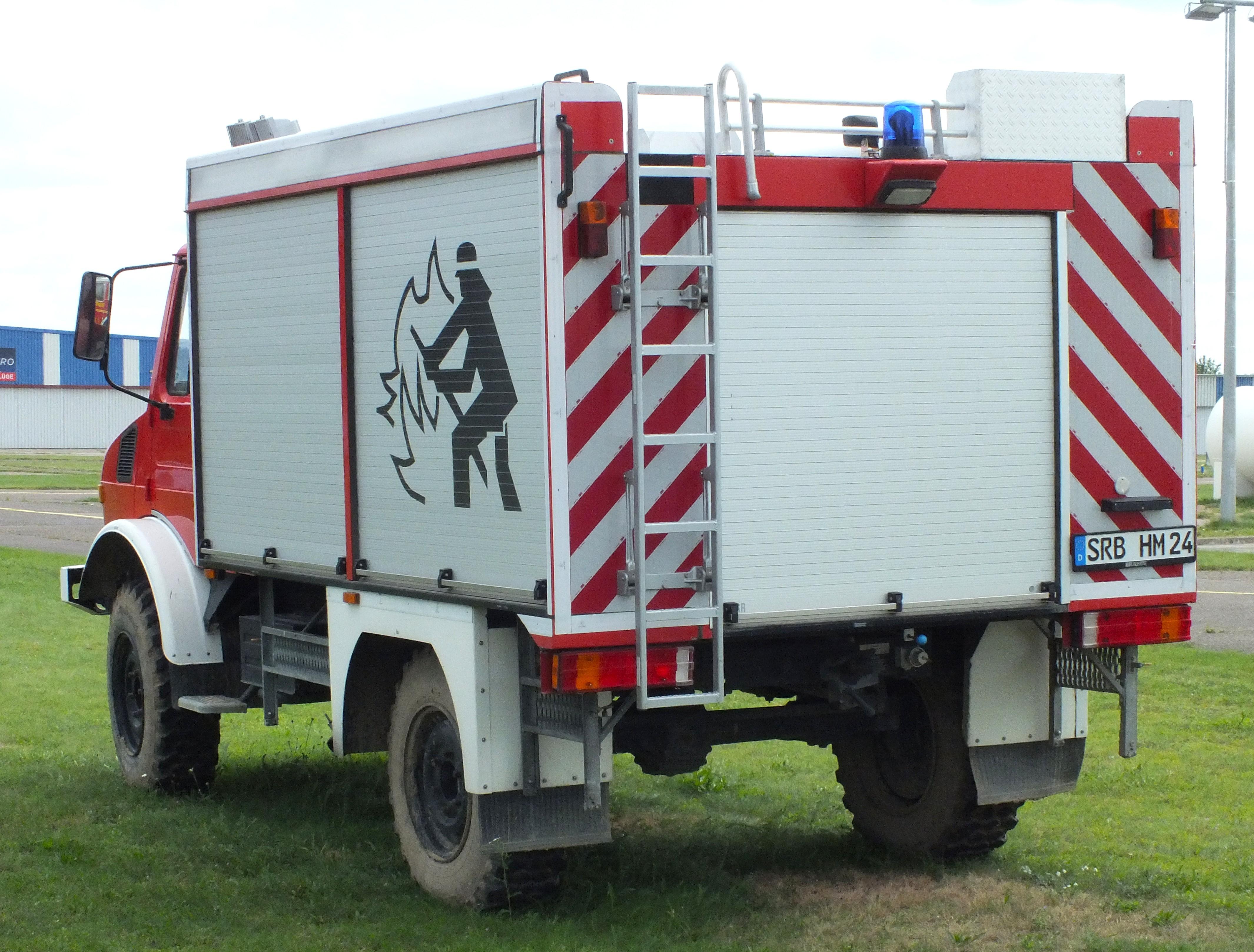 EDAY, airfield fire truck at Strausberg airfield #v, photo by iwarnecke