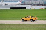 LFPO, Animal risk prevention, Paris-Orly airport (LFPO-ORY), photo by Yves-Q