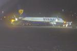 LIMC, Ryanair B7M8 at MXP, photo by Quest_OFCh