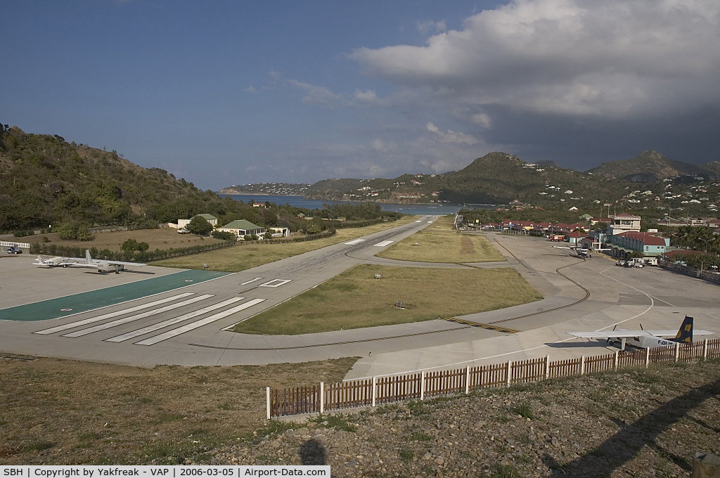Gustaf III Airport, St. Jean, Saint Barthélemy Guadeloupe (SBH) - overview