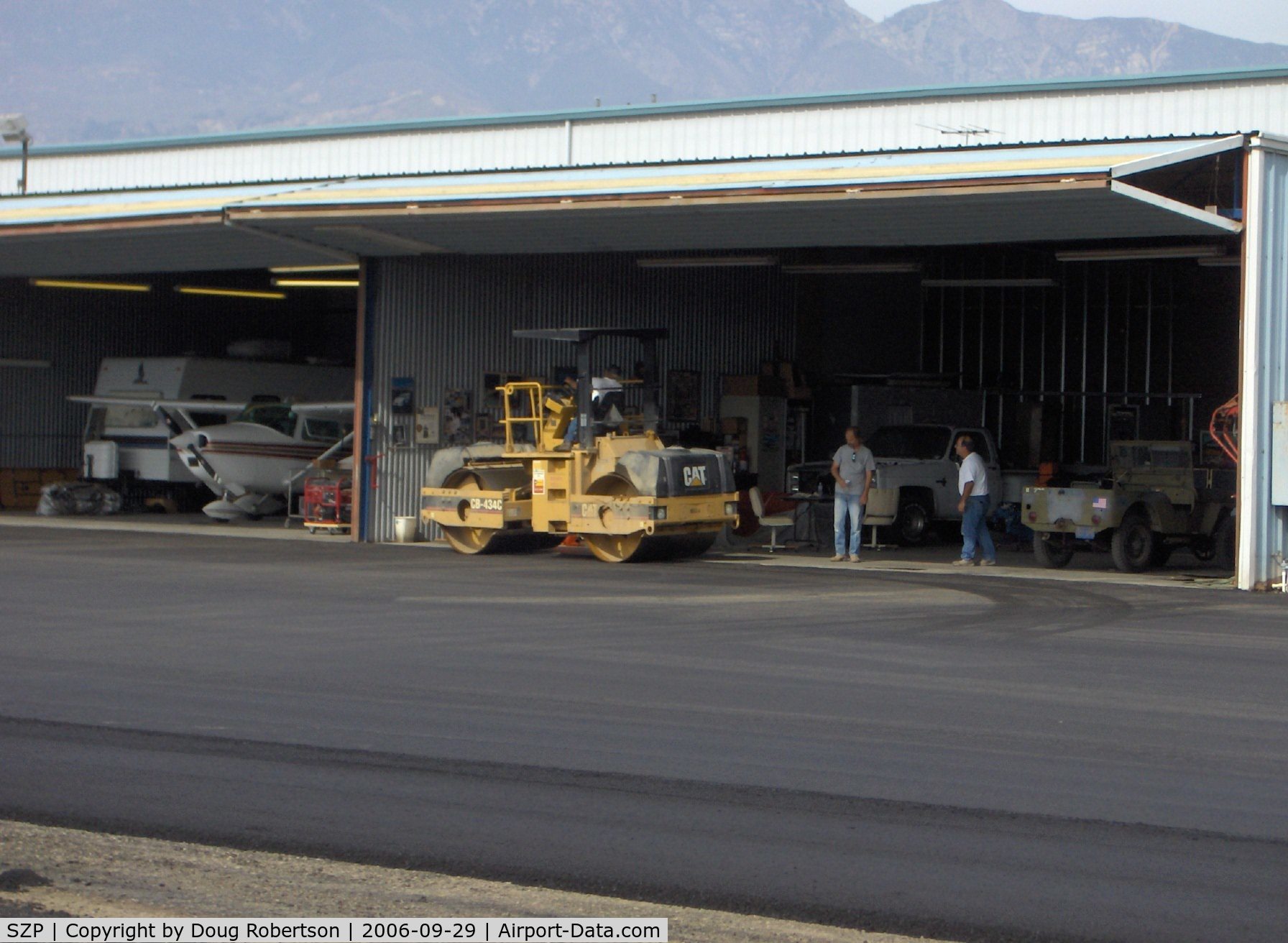 Santa Paula Airport (SZP) - Critiqueing the work?-Newly resurfaced and graded asphalt aircraft ramp