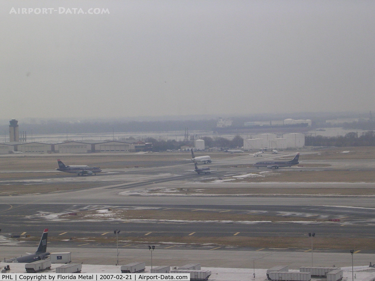 Philadelphia International Airport (PHL) - Overview