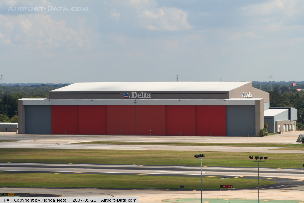 Tampa International Airport (TPA) - Delta hangar