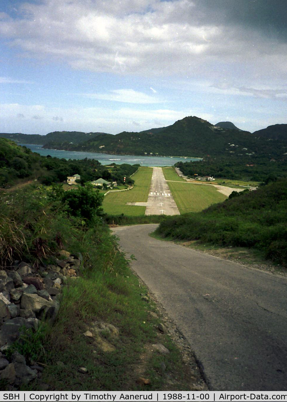 Gustaf III Airport, St. Jean, Saint Barthélemy Guadeloupe (SBH) - St Barthelemy, Approach end of Rwy 10.  All traffic lands this direction