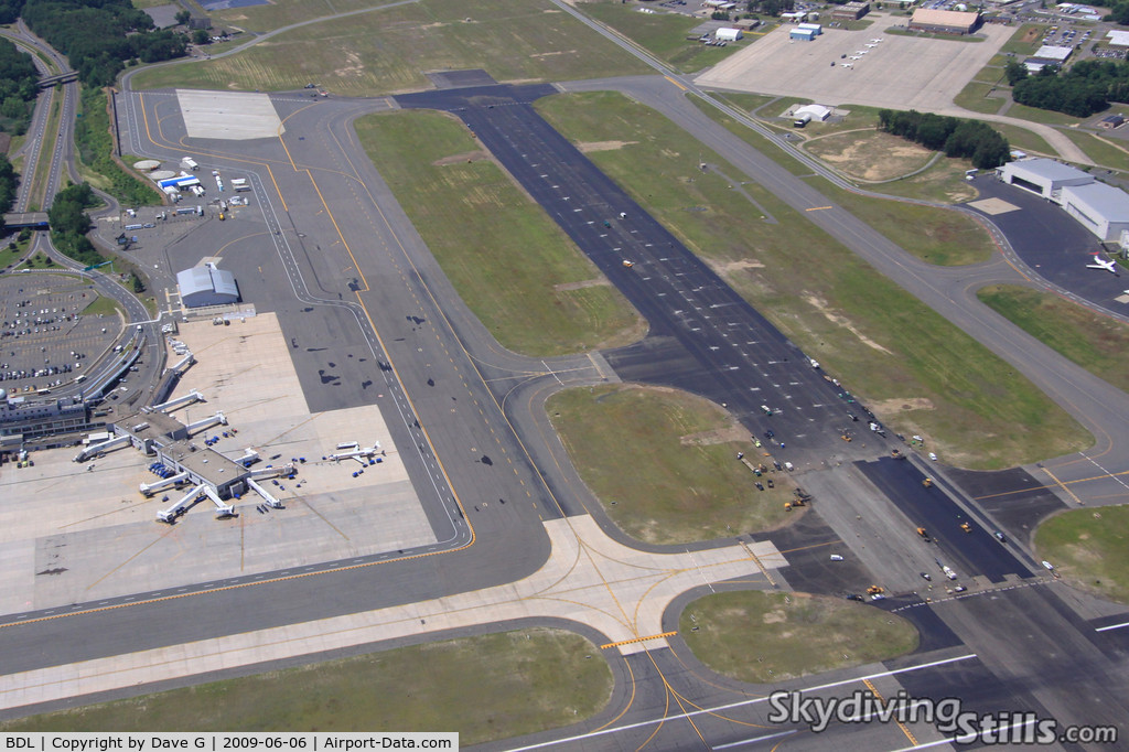 Bradley International Airport (BDL) Photo