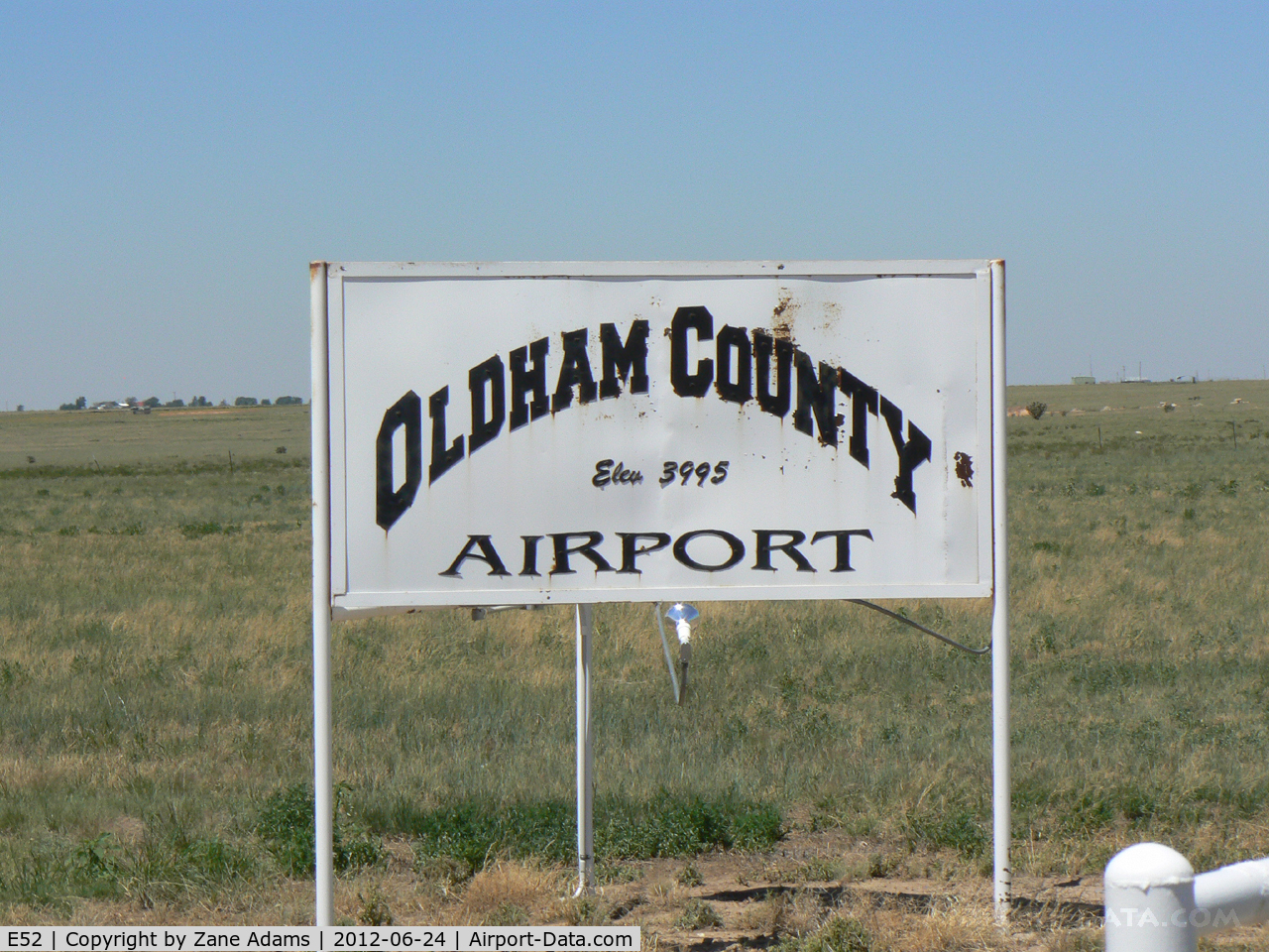 Oldham County Airport (E52) - Vega, Texas