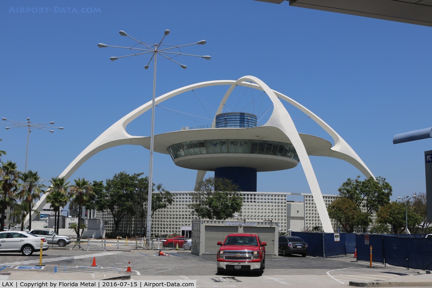 Los Angeles International Airport (LAX) - Theme building