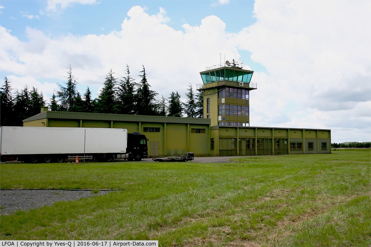 LFOA Airport - Disused Control tower, Avord Air Base (LFOA)