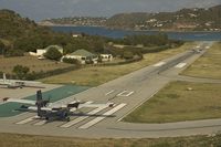 Gustaf III Airport, St. Jean, Saint Barthélemy Guadeloupe (SBH) - runway overview - by Yakfreak - VAP