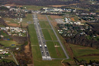 London-corbin Arpt-magee Fld Airport (LOZ) - london-corbin airport,ky. - by john h. collette