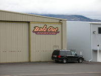 4SD Airport - Balz Out Aviation hangar - by Steve Nation