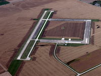 Oskaloosa Municipal Airport (OOA) - Oskaloosa Municipal Airport - by Scott Howard